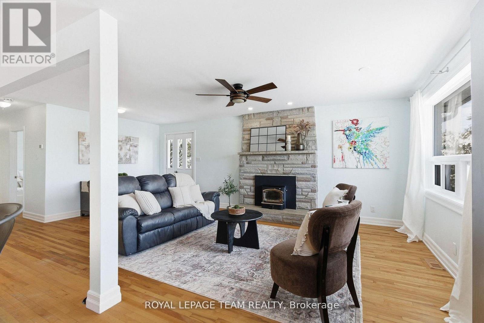 3246 ELIZABETH STREET — photo 16