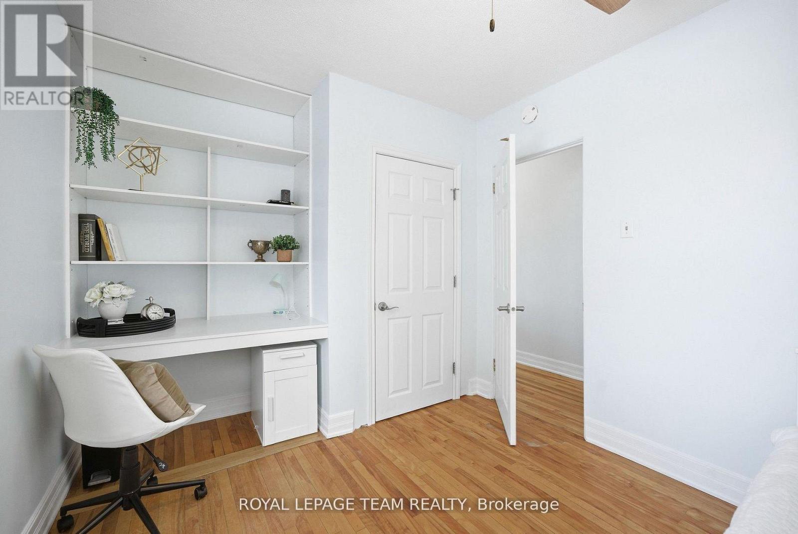 3246 ELIZABETH STREET — photo 23