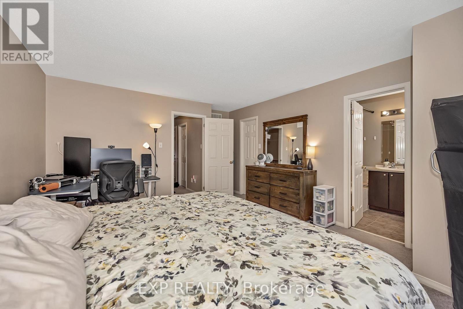 359 BAKEWELL CRESCENT - 10