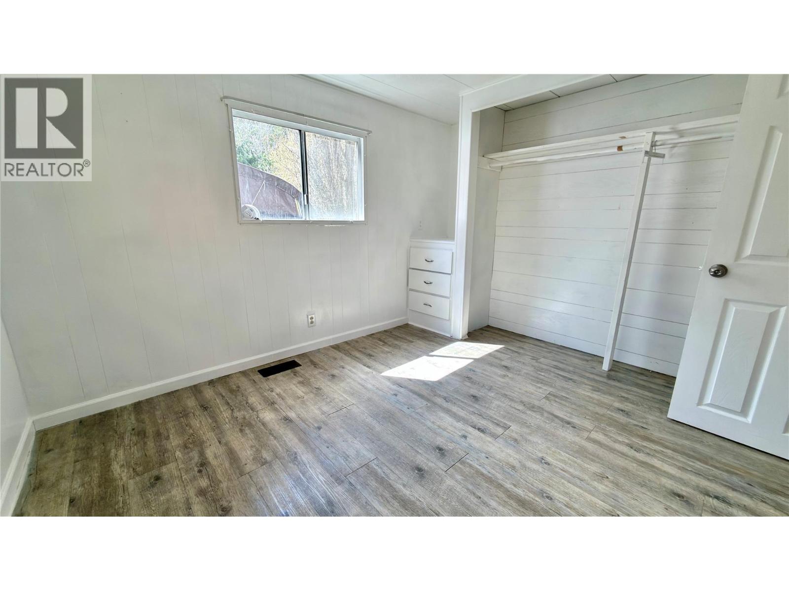 670 Central Avenue - 33