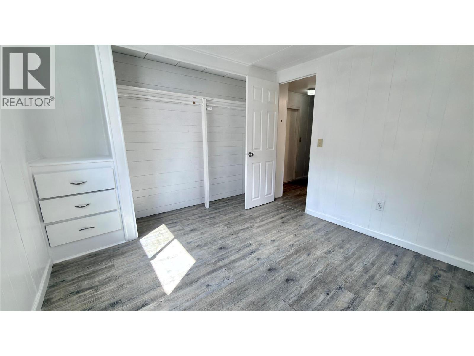 670 Central Avenue - 34