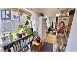 670 Central Avenue, Midway, BC V0H1M0 Photo 16