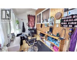 670 Central Avenue, Midway, BC V0H1M0 Photo 17
