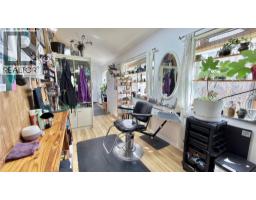 670 Central Avenue, Midway, BC V0H1M0 Photo 19