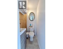 670 Central Avenue, Midway, BC V0H1M0 Photo 20