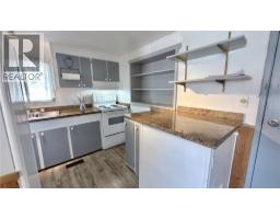 670 Central Avenue, Midway, BC V0H1M0 Photo 25
