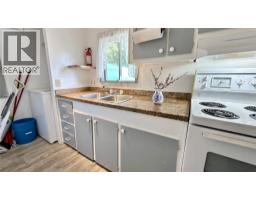 670 Central Avenue, Midway, BC V0H1M0 Photo 26