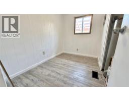 670 Central Avenue, Midway, BC V0H1M0 Photo 28
