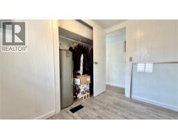 670 Central Avenue, Midway, BC V0H1M0 Photo 29