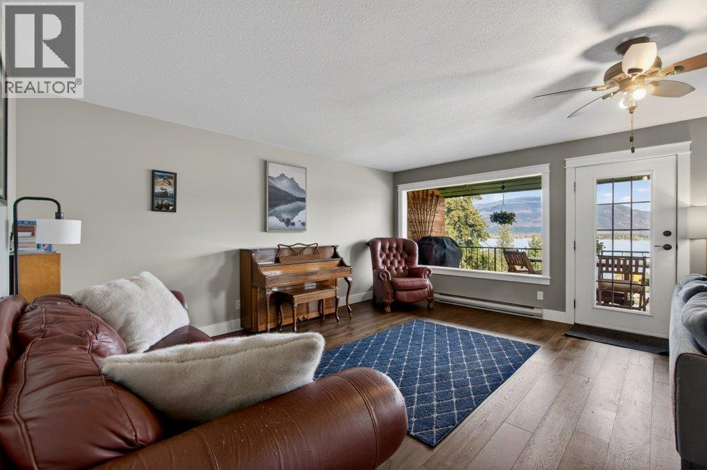 3 1261 Trans Canada Highway, Sorrento