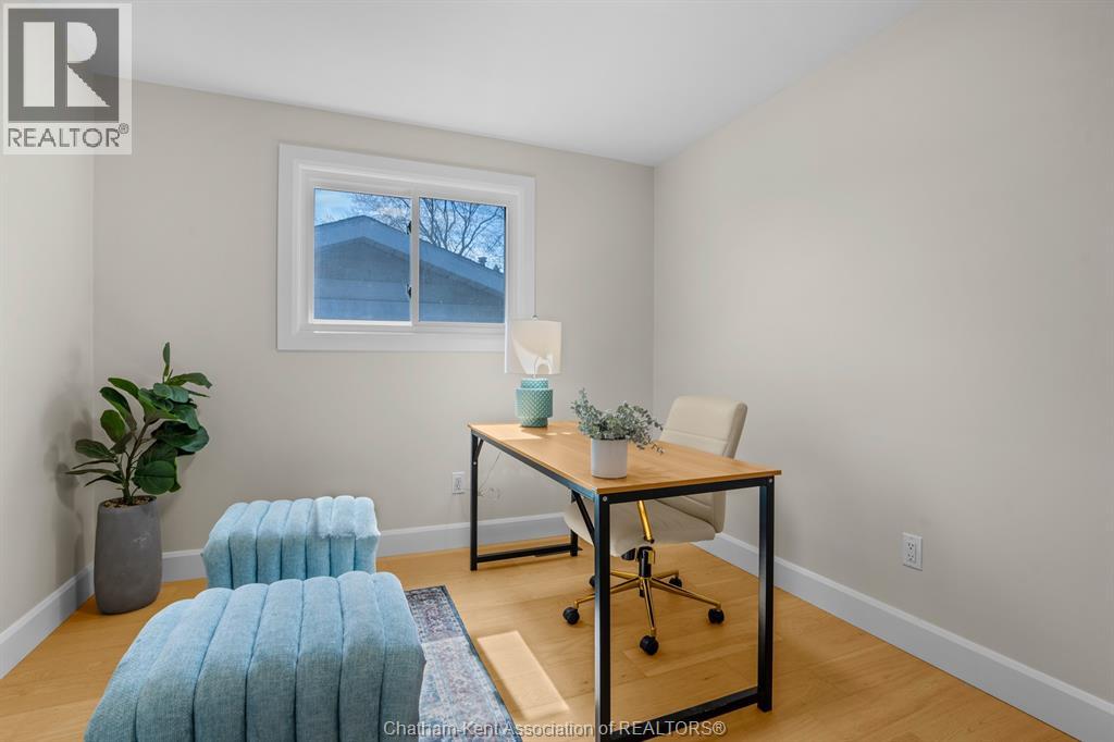 3 Academy CRESCENT - 22
