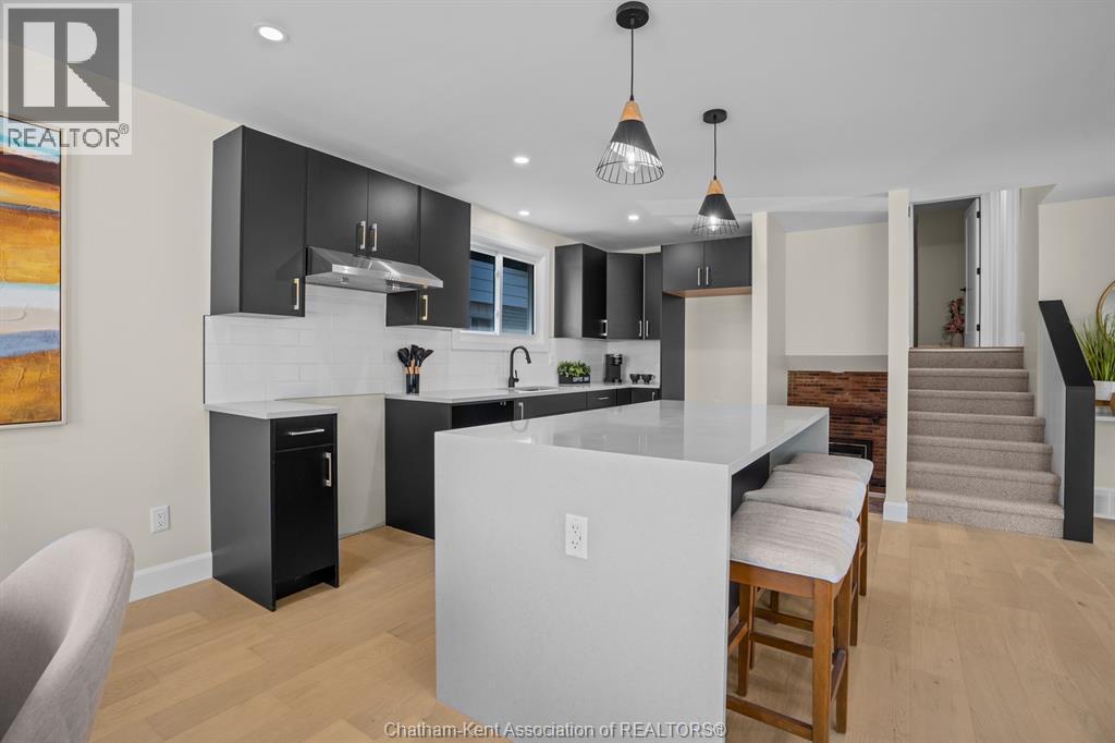 3 Academy CRESCENT - 6