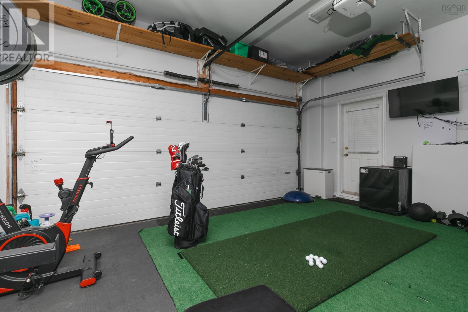 Property 37 of 40 of 149 Cresthaven Drive