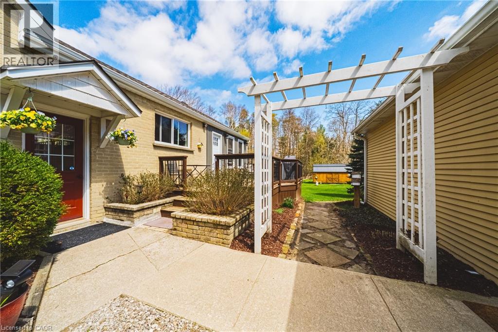 302 FISHERS GLEN Road - 40