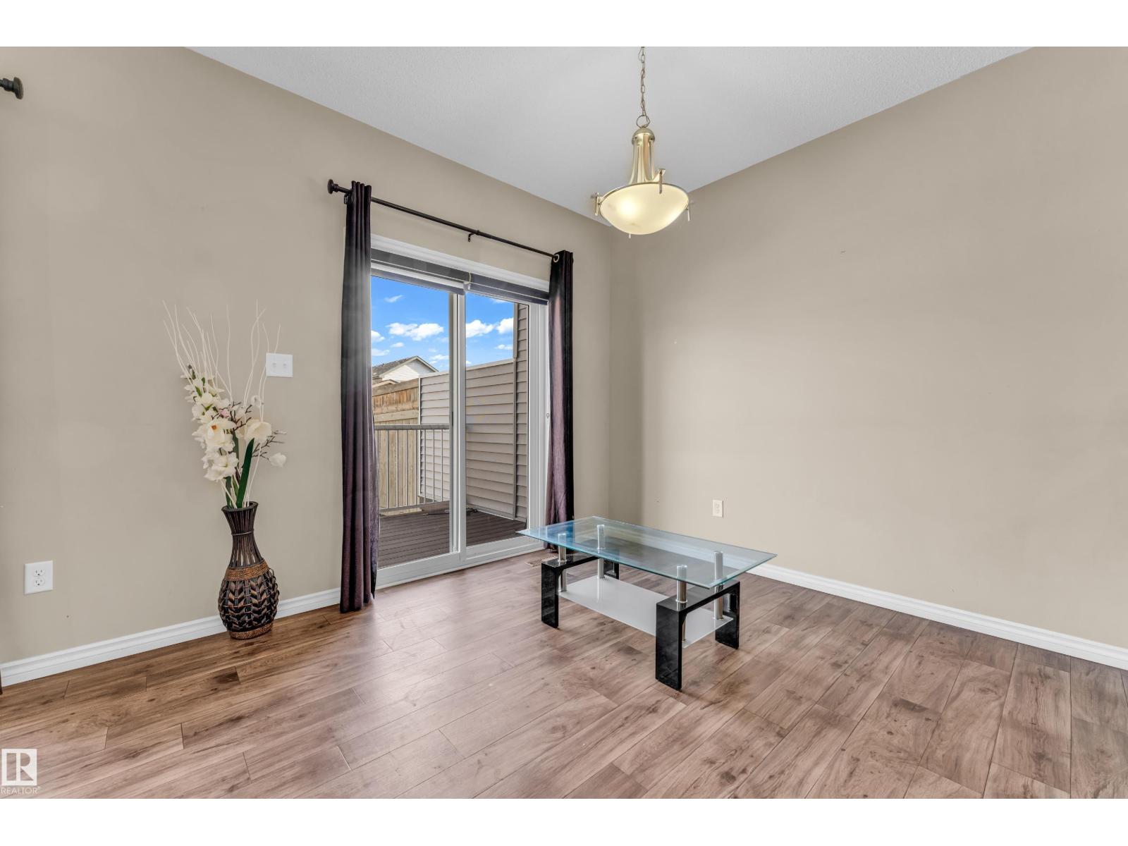 2526 19A AV NW, Edmonton