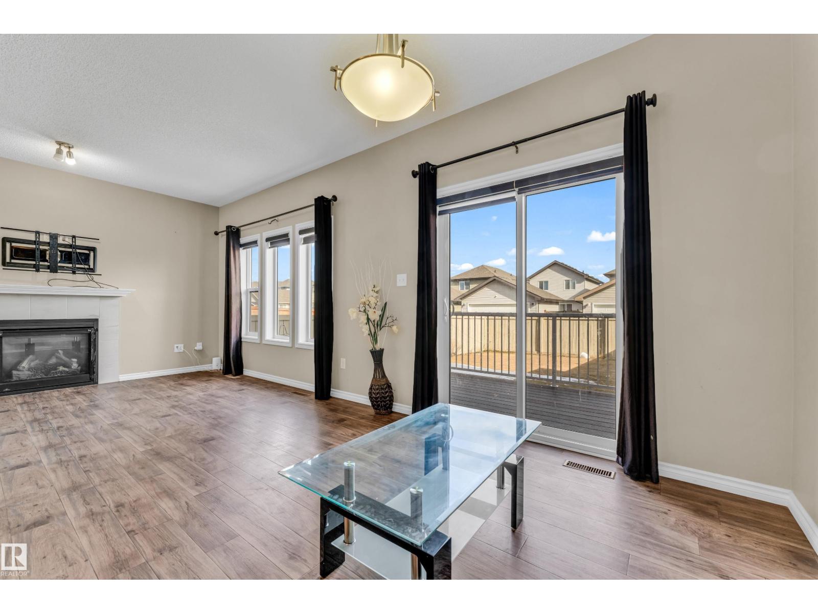 2526 19A AV NW, Edmonton