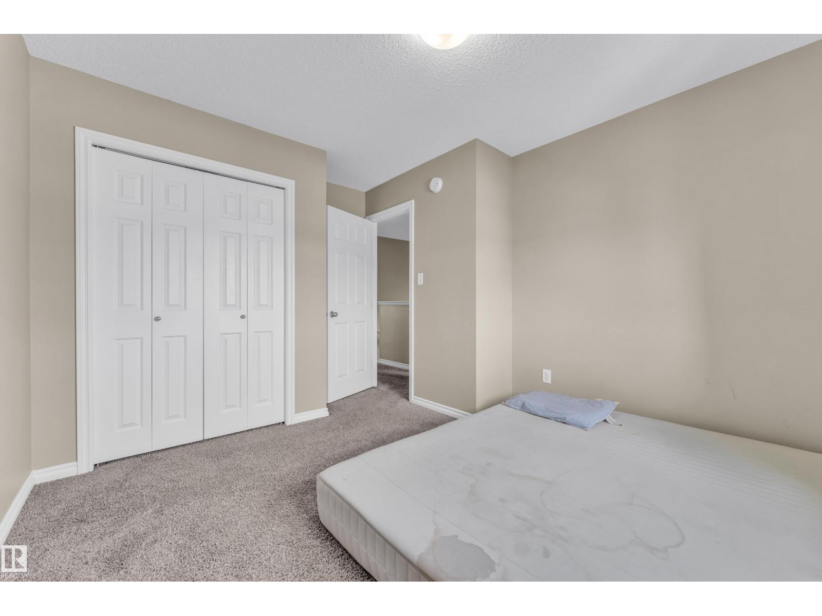 2526 19A AV NW, Edmonton