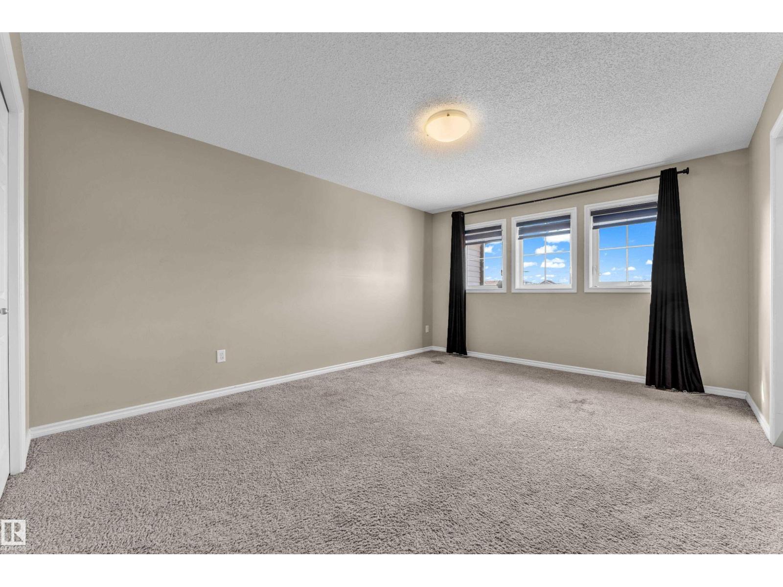 2526 19A AV NW, Edmonton