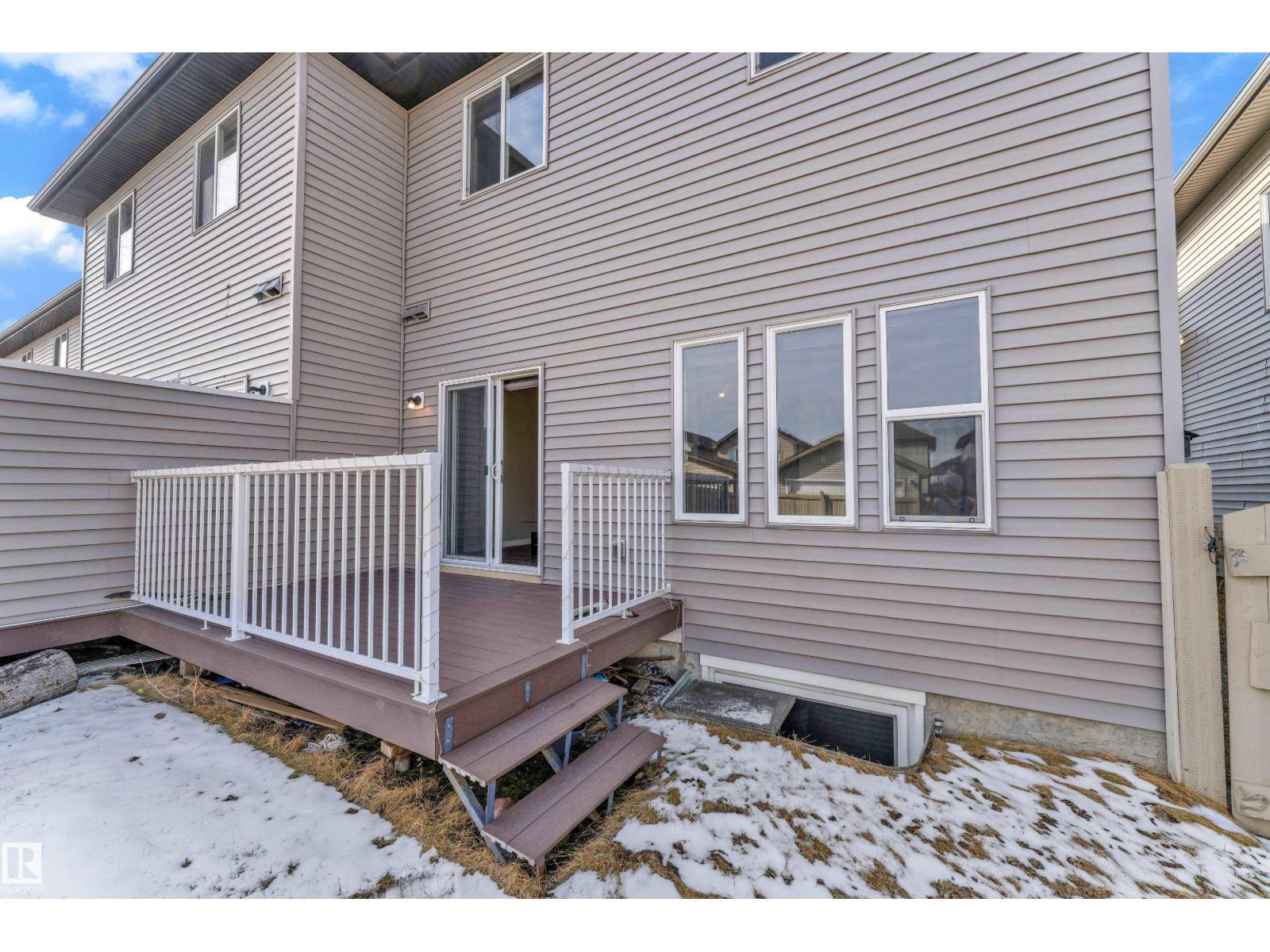 2526 19A AV NW, Edmonton