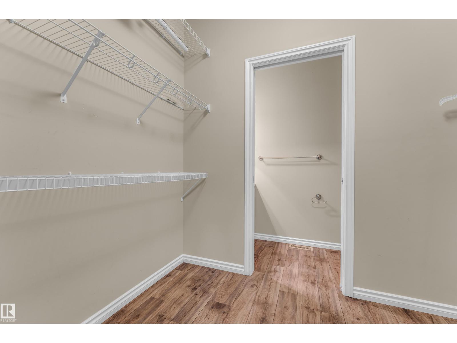 2526 19A AV NW, Edmonton