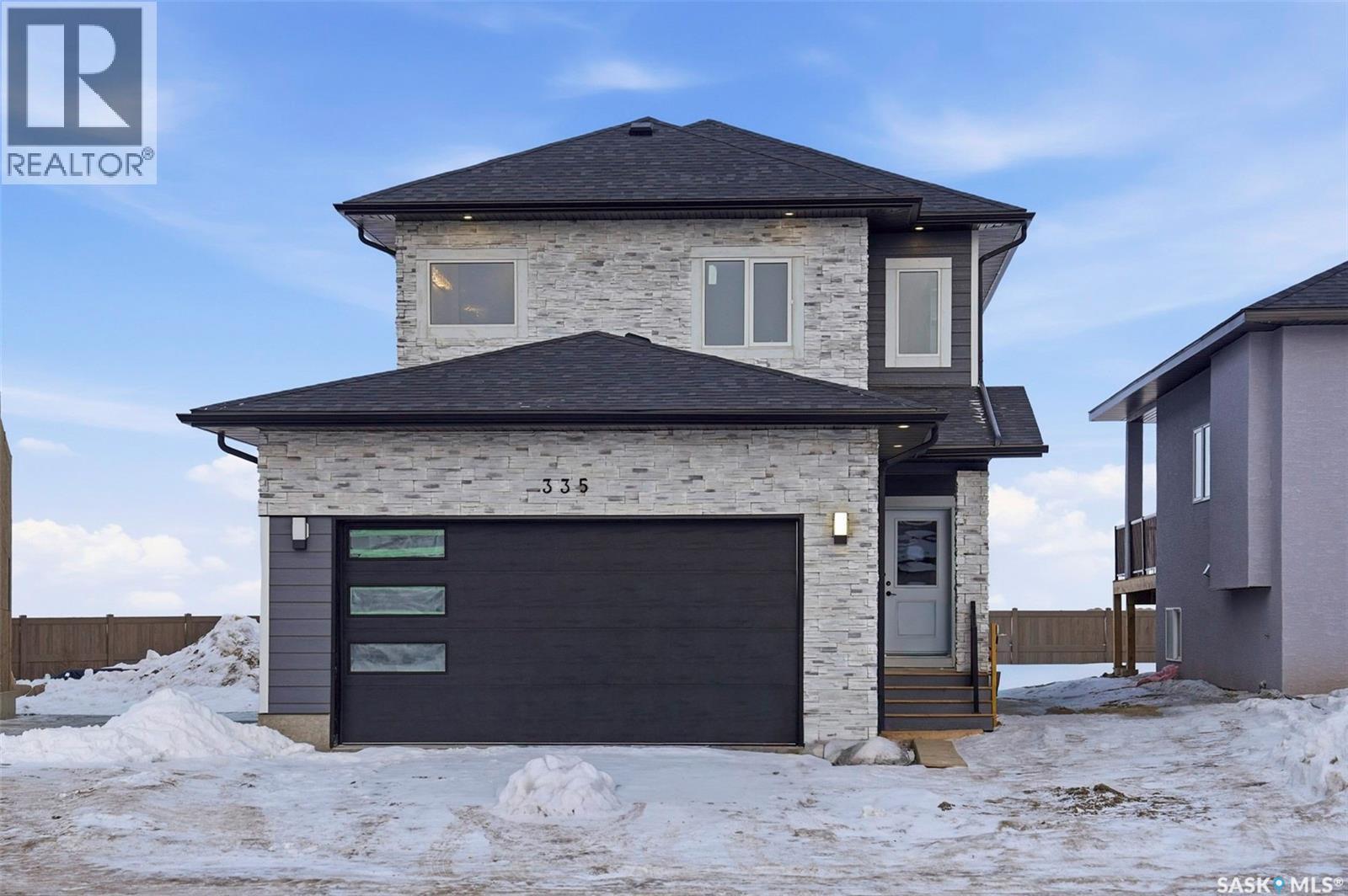 335 Sharma CRESCENT - 1