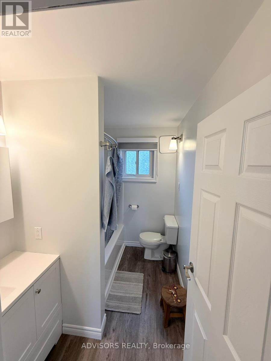 9 BOW ROAD - 15
