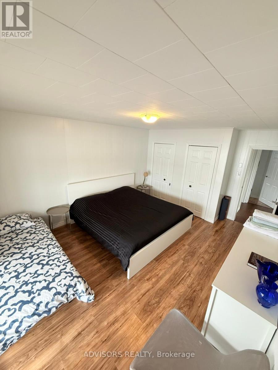 9 BOW ROAD - 12