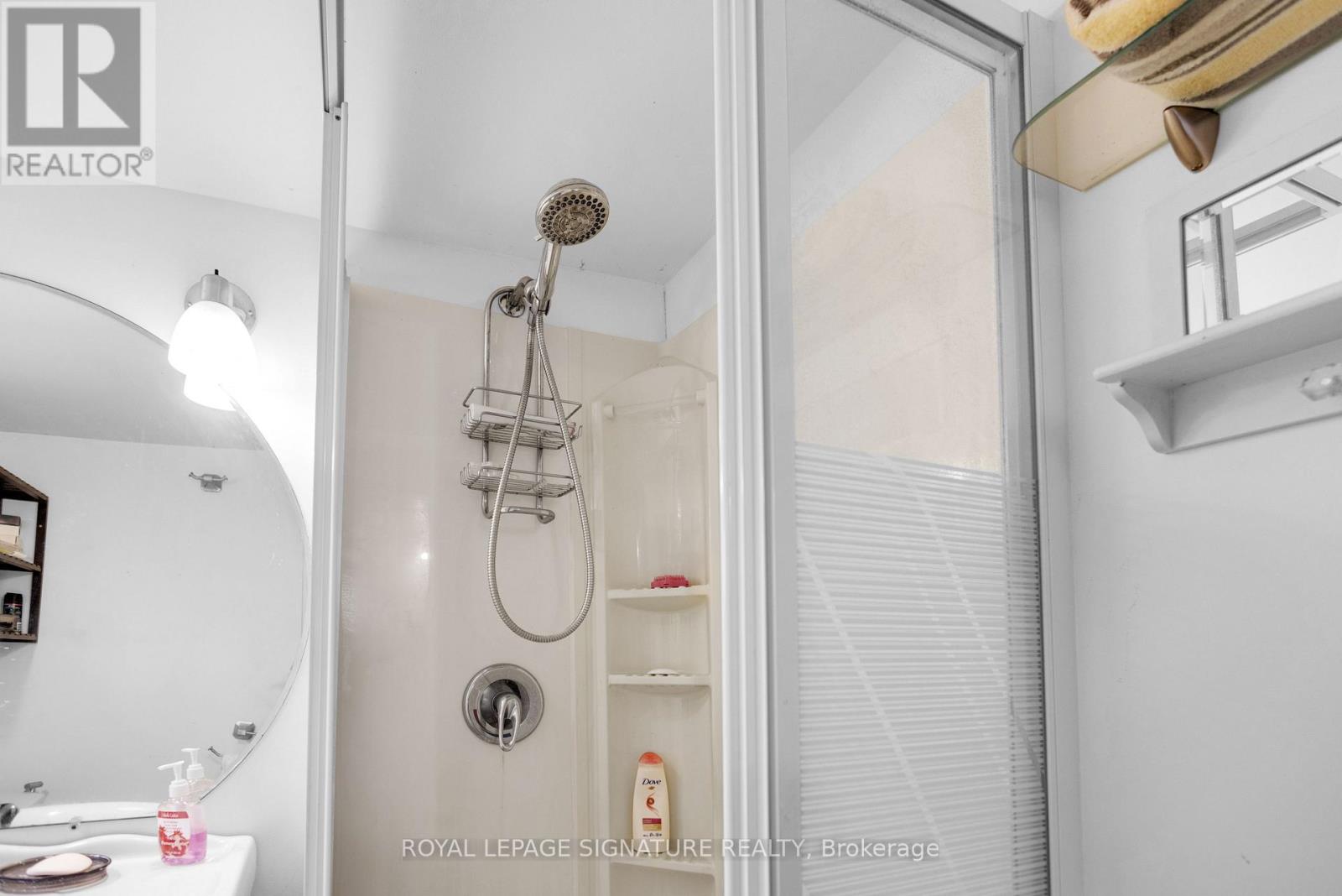 25 PLAYFAIR DRIVE - 22