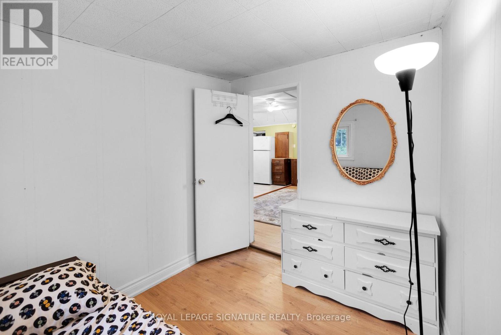 25 PLAYFAIR DRIVE - 25