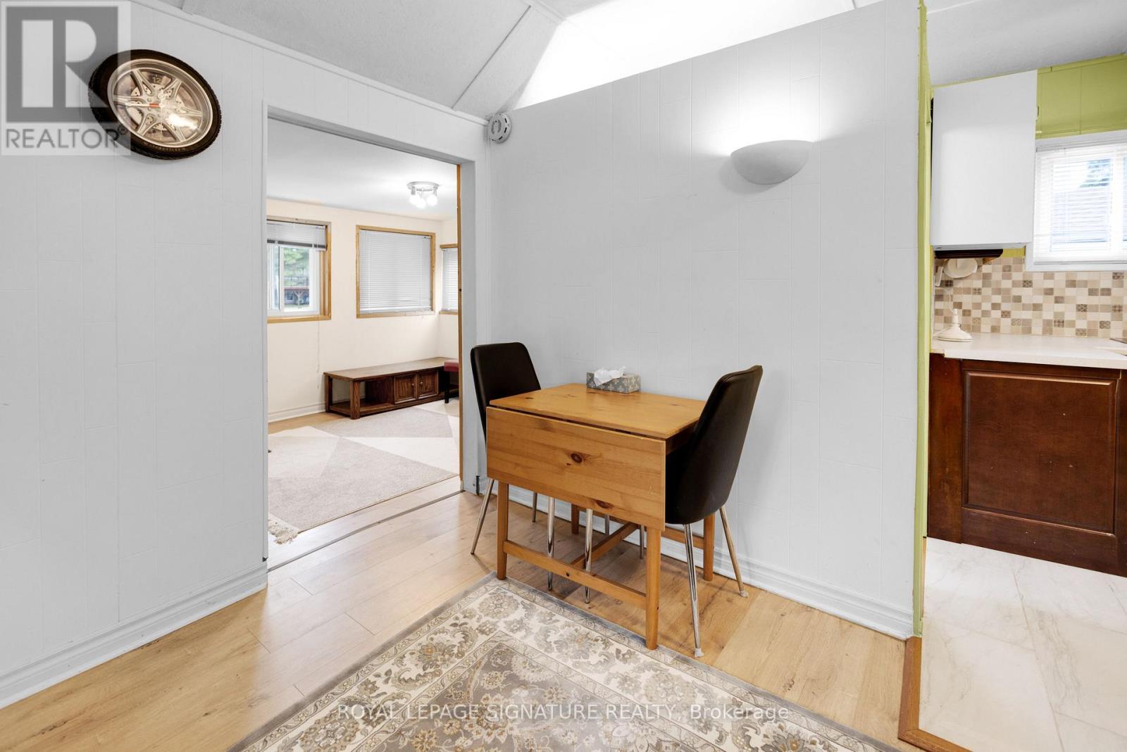 25 PLAYFAIR DRIVE - 26