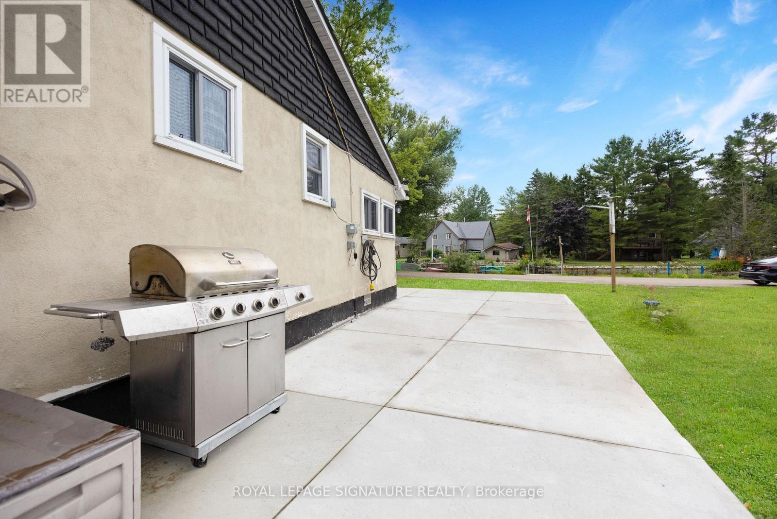 25 PLAYFAIR DRIVE - 28