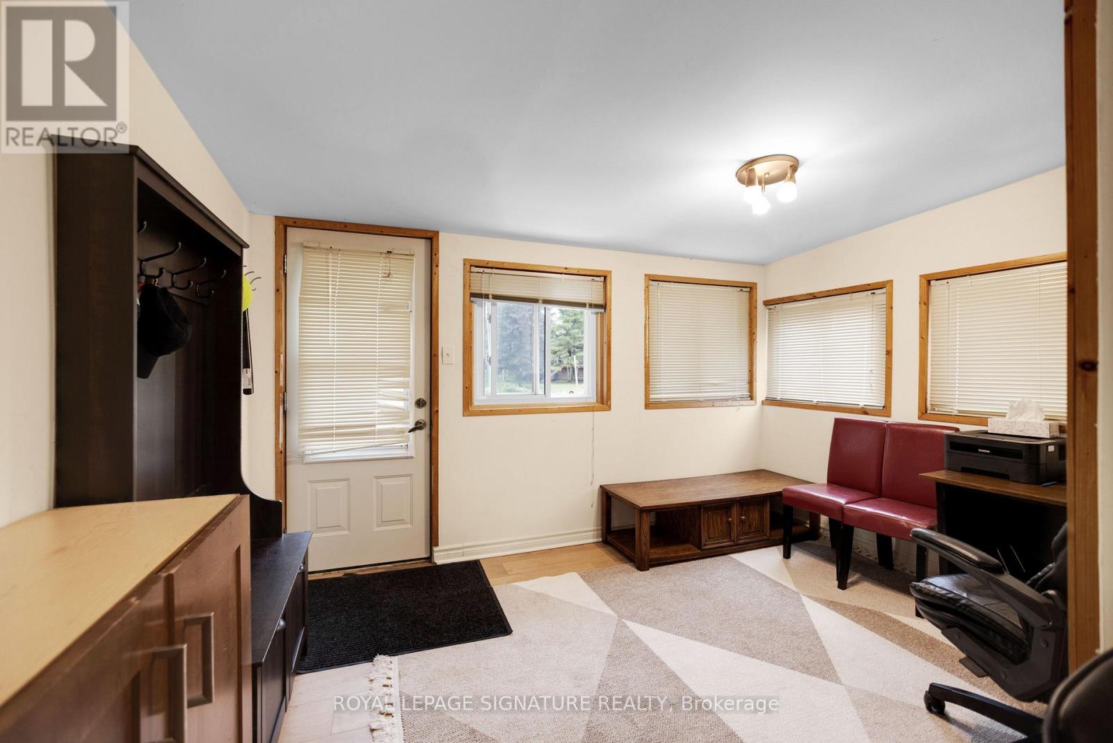 25 PLAYFAIR DRIVE - 3