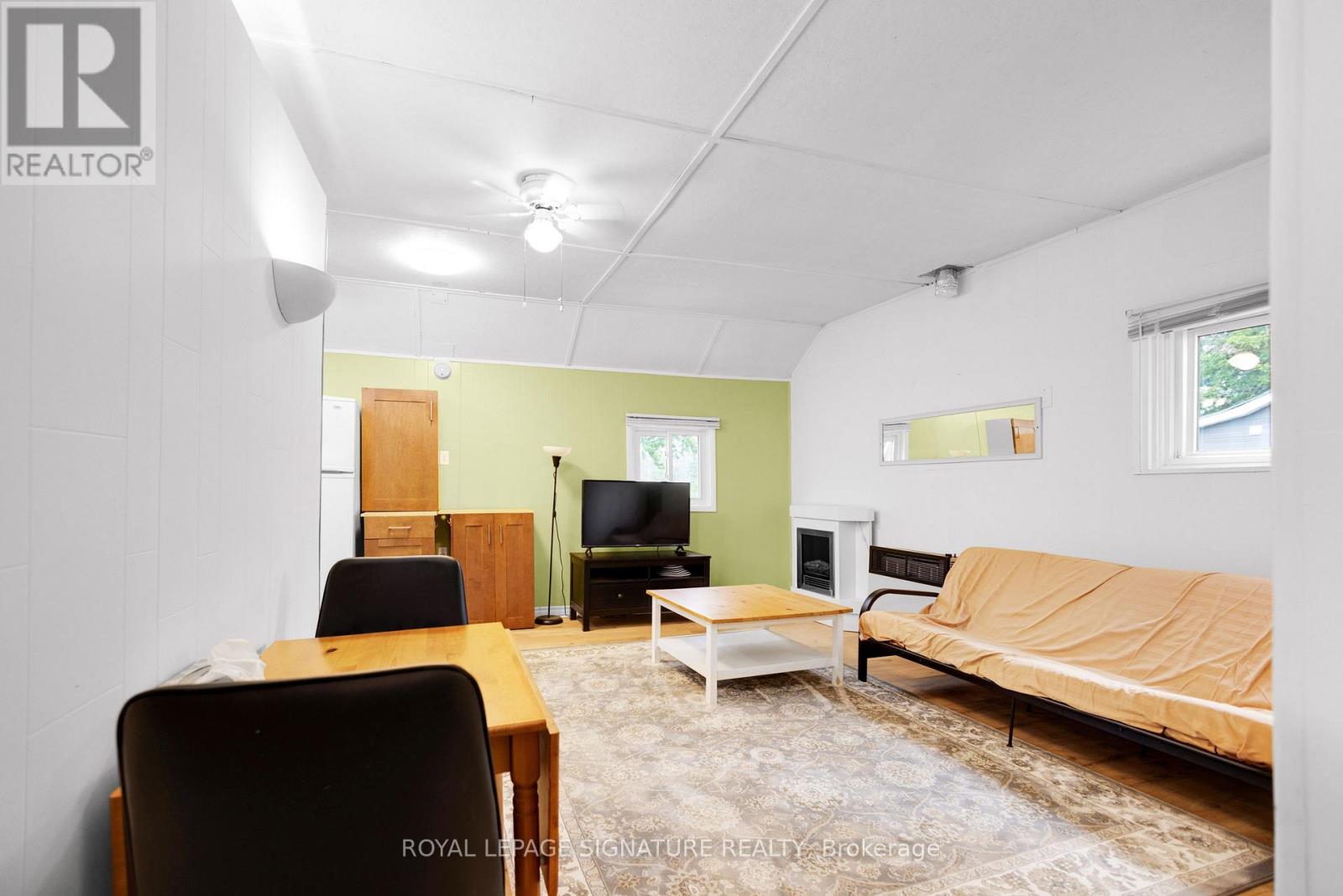 25 PLAYFAIR DRIVE - 8