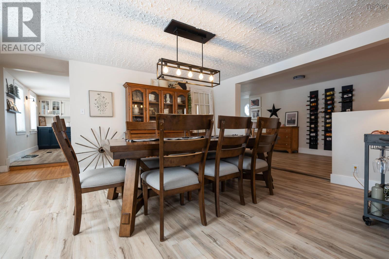 Property 20 of 47 of 1353 Hastings Road