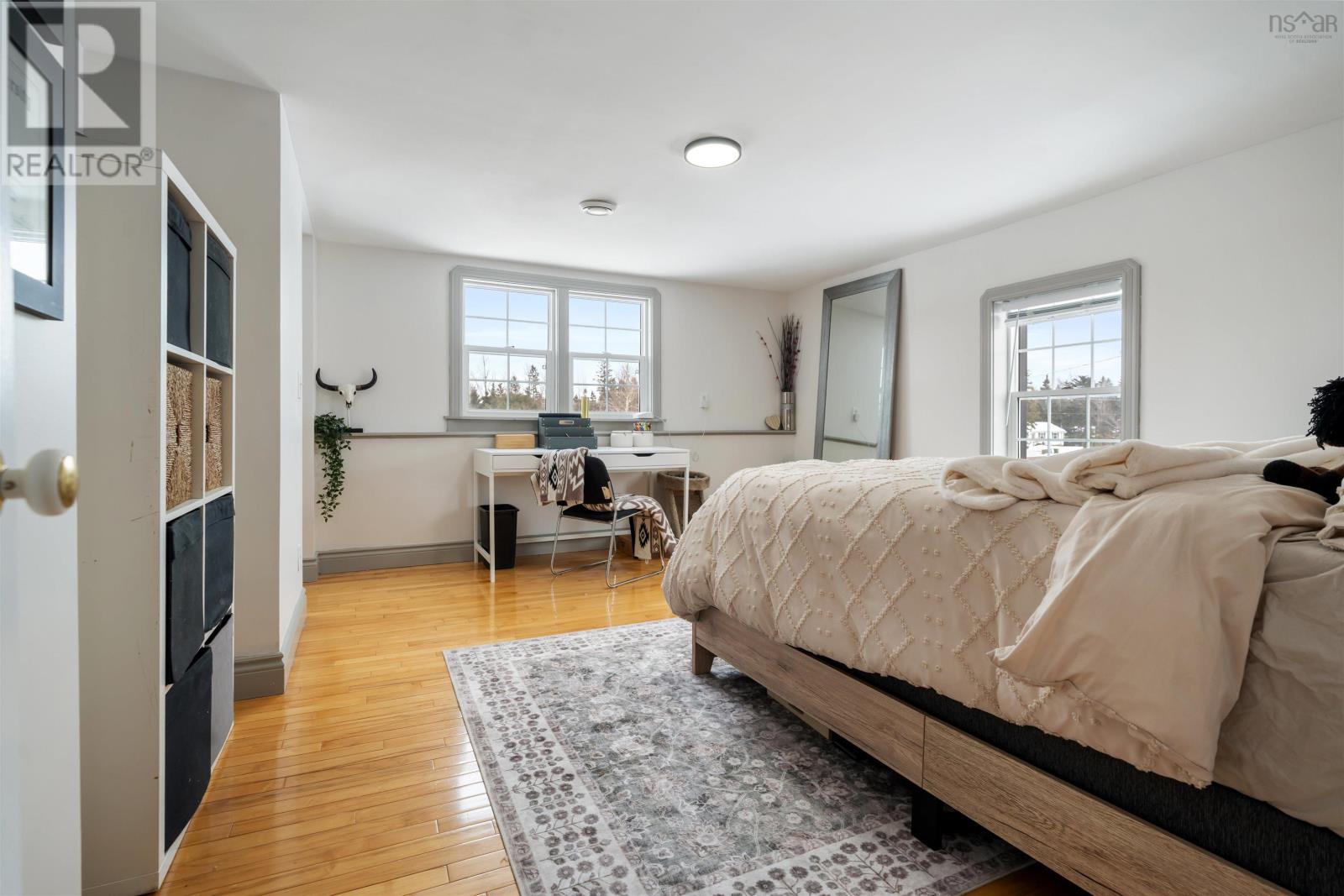 Property 36 of 47 of 1353 Hastings Road