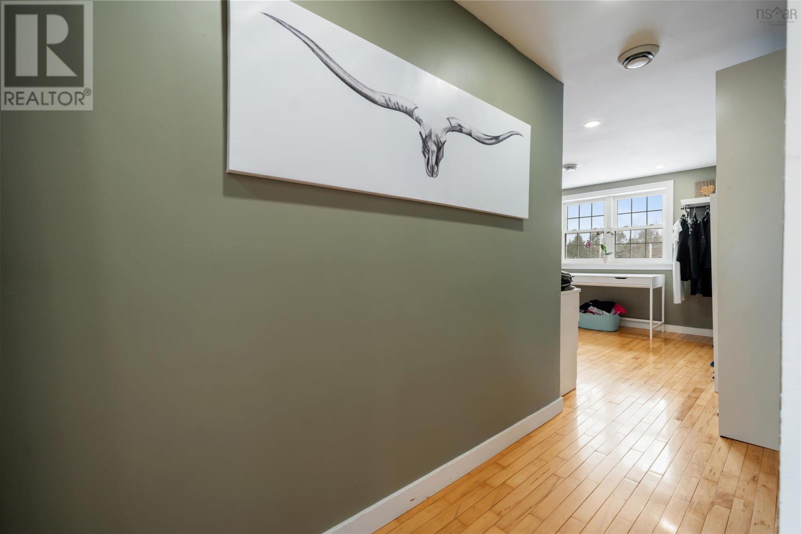 Property 40 of 47 of 1353 Hastings Road