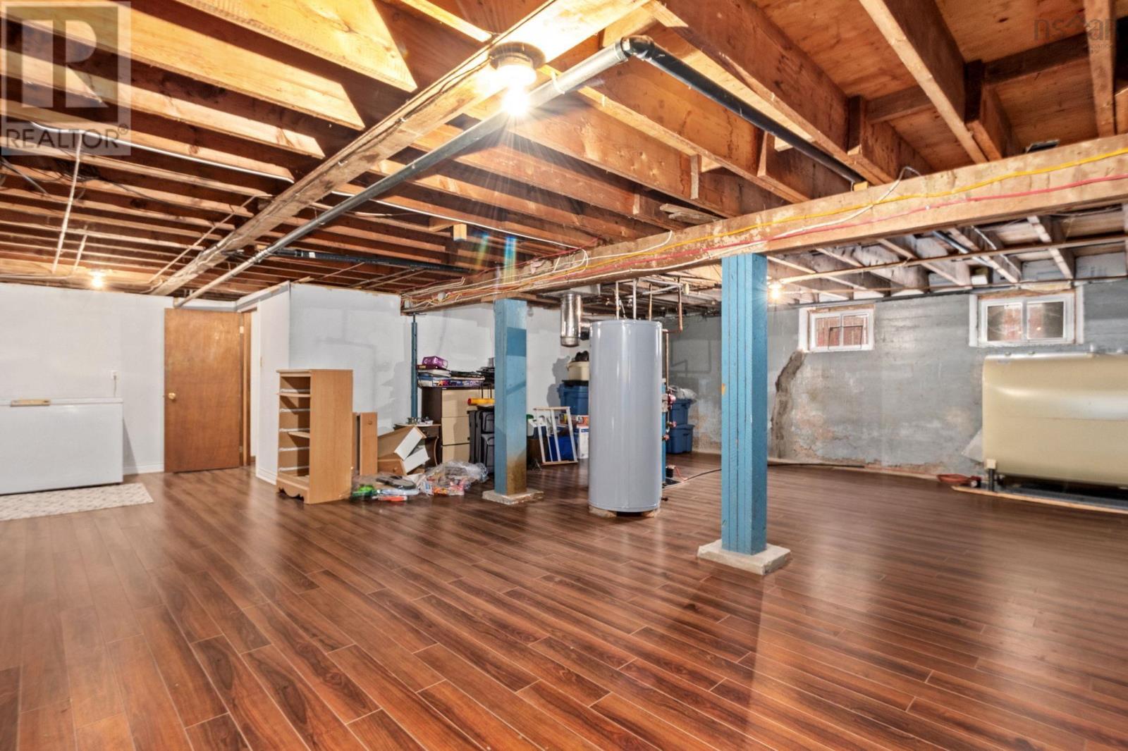 Property 20 of 27 of 1491 Crossley Court