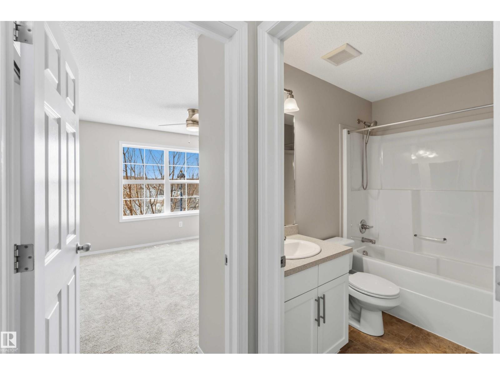 2003 71 ST SW, Edmonton