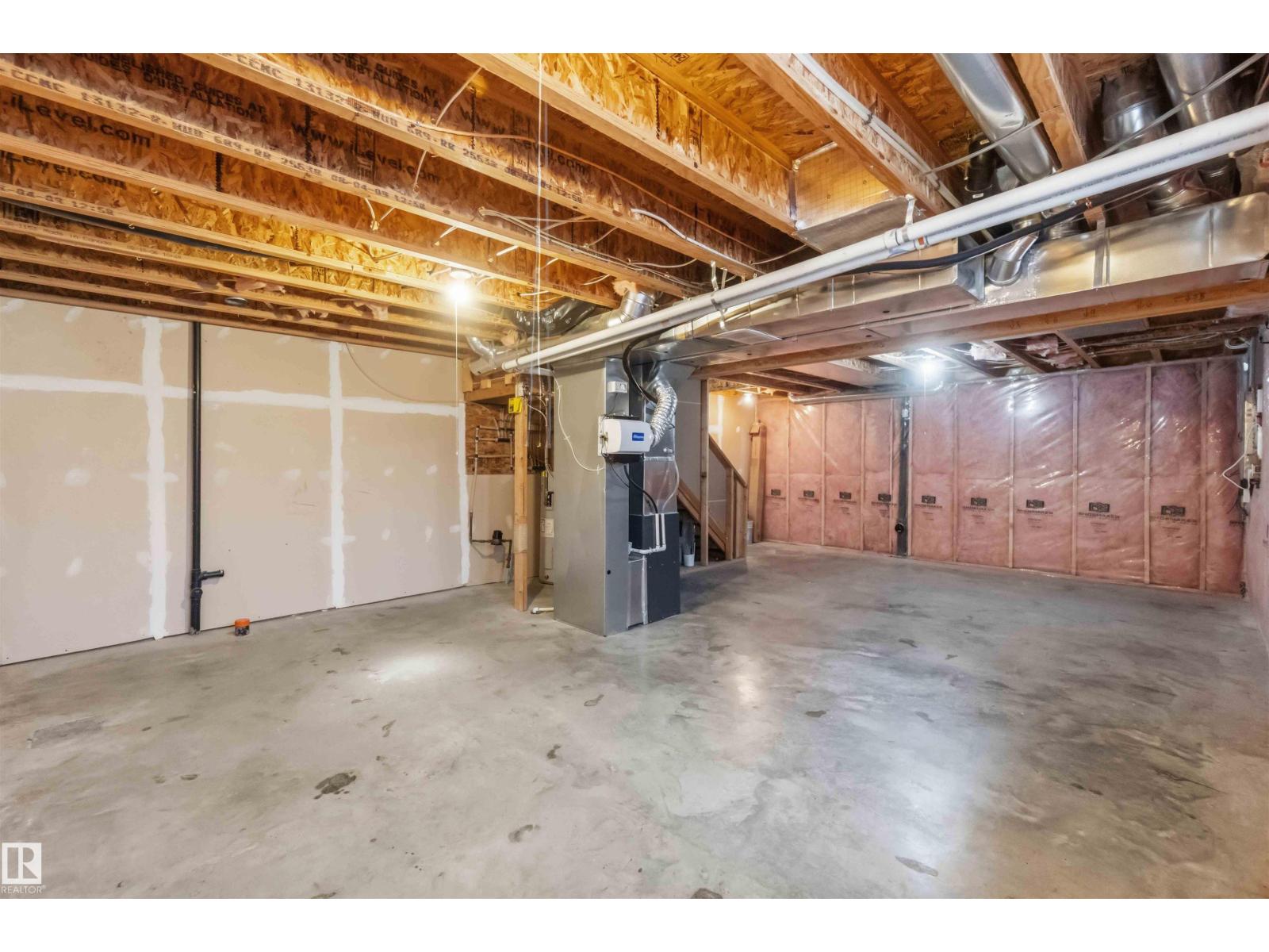 2003 71 ST SW, Edmonton