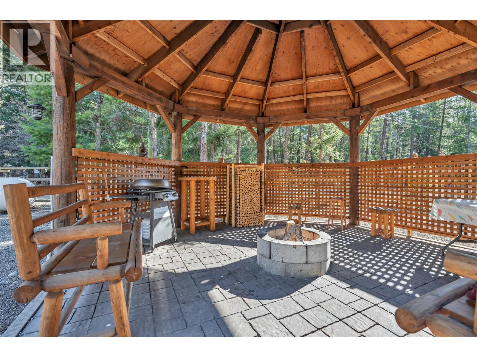 2261 Arcat Road, Princeton