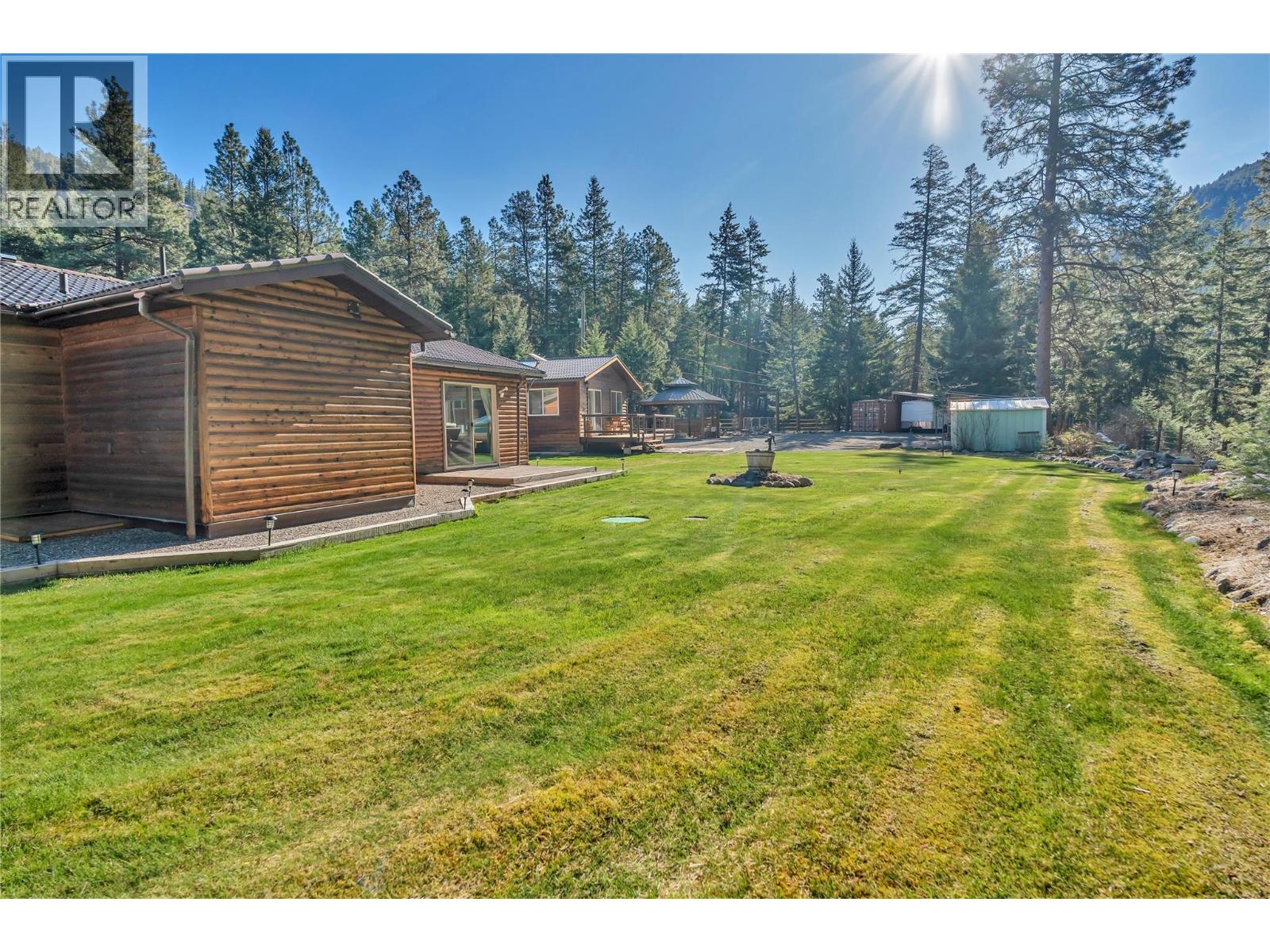 2261 Arcat Road, Princeton