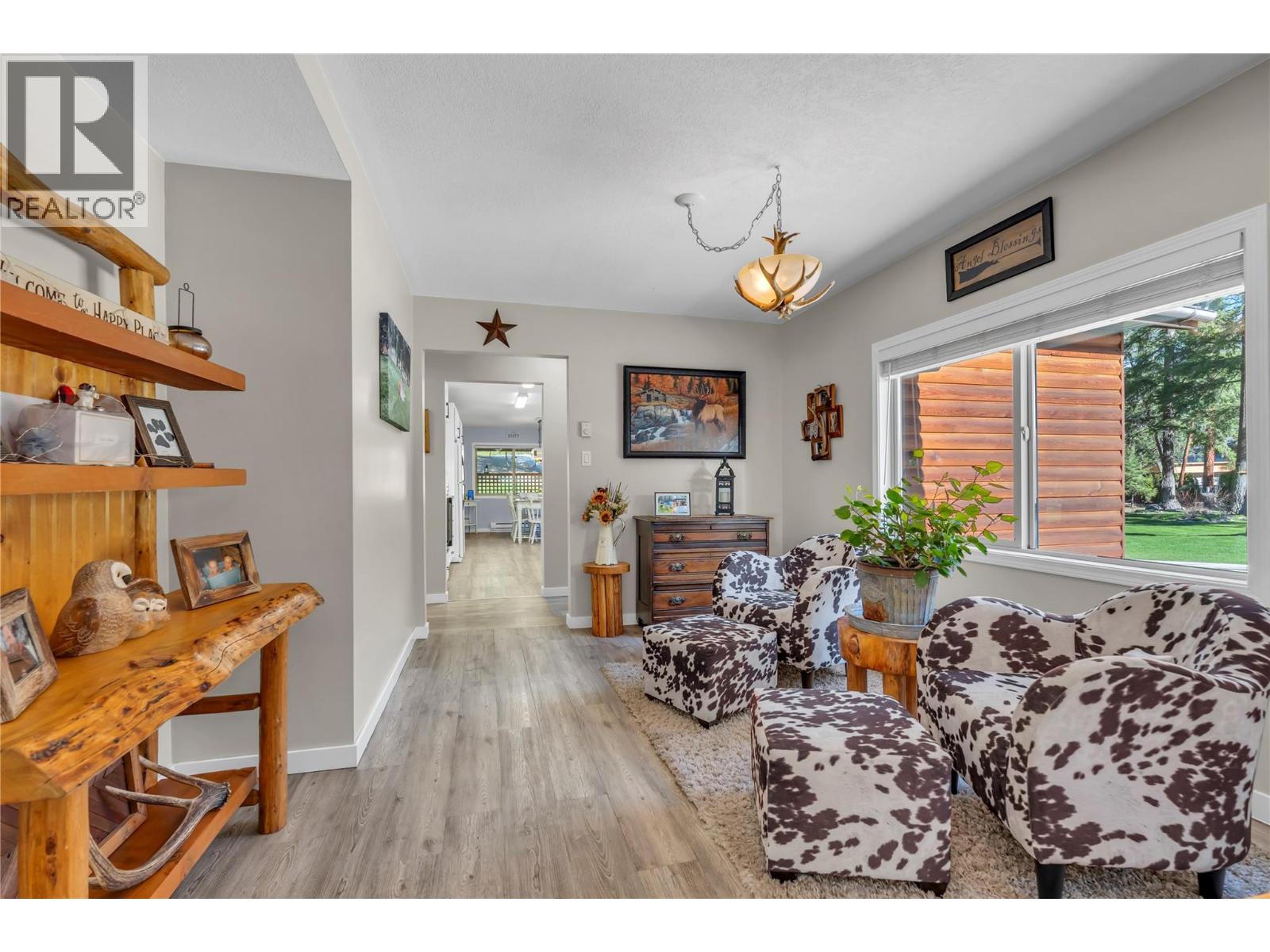 2261 Arcat Road, Princeton