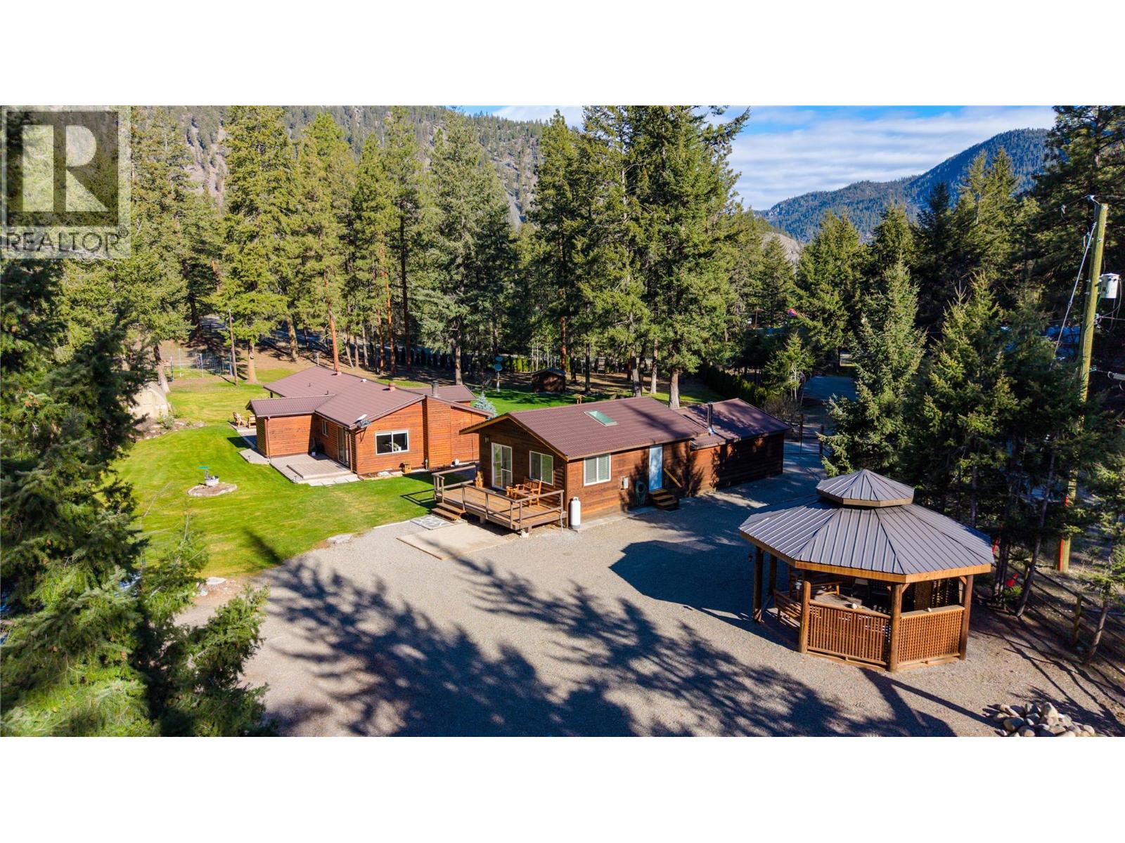 2261 Arcat Road, Princeton
