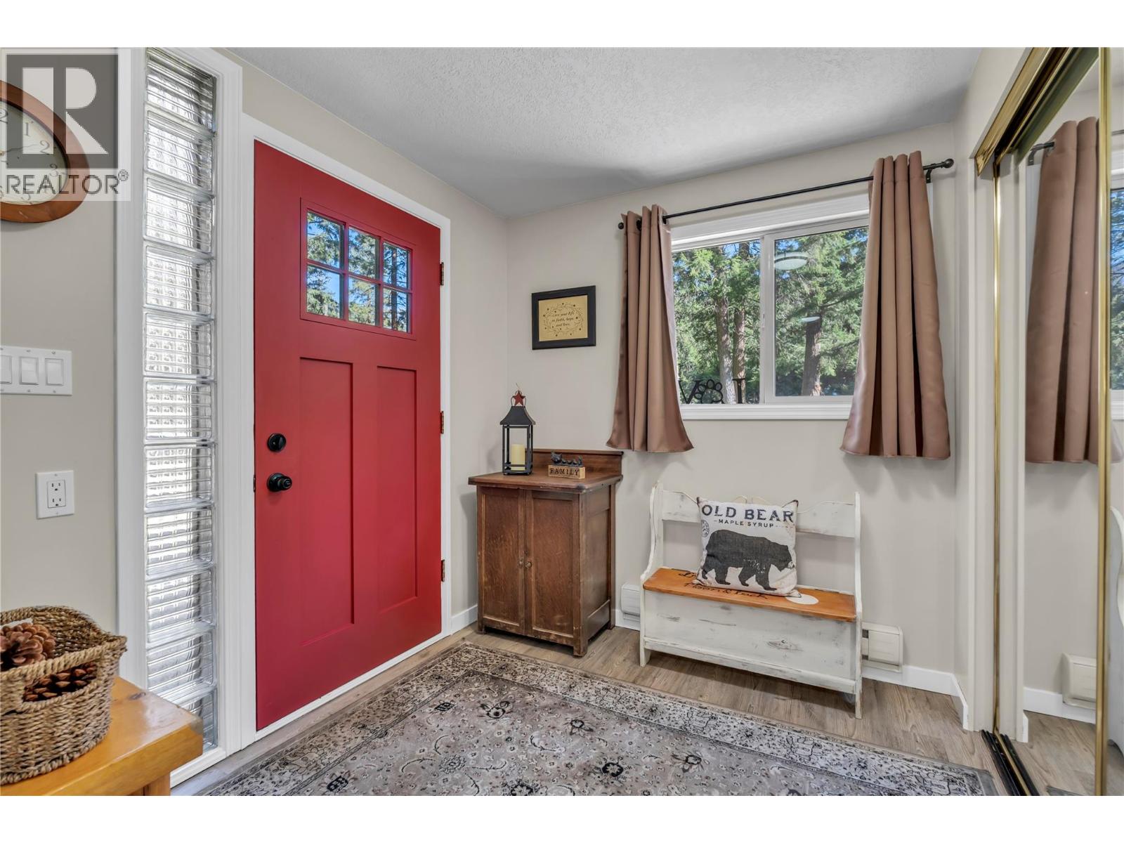 2261 Arcat Road, Princeton