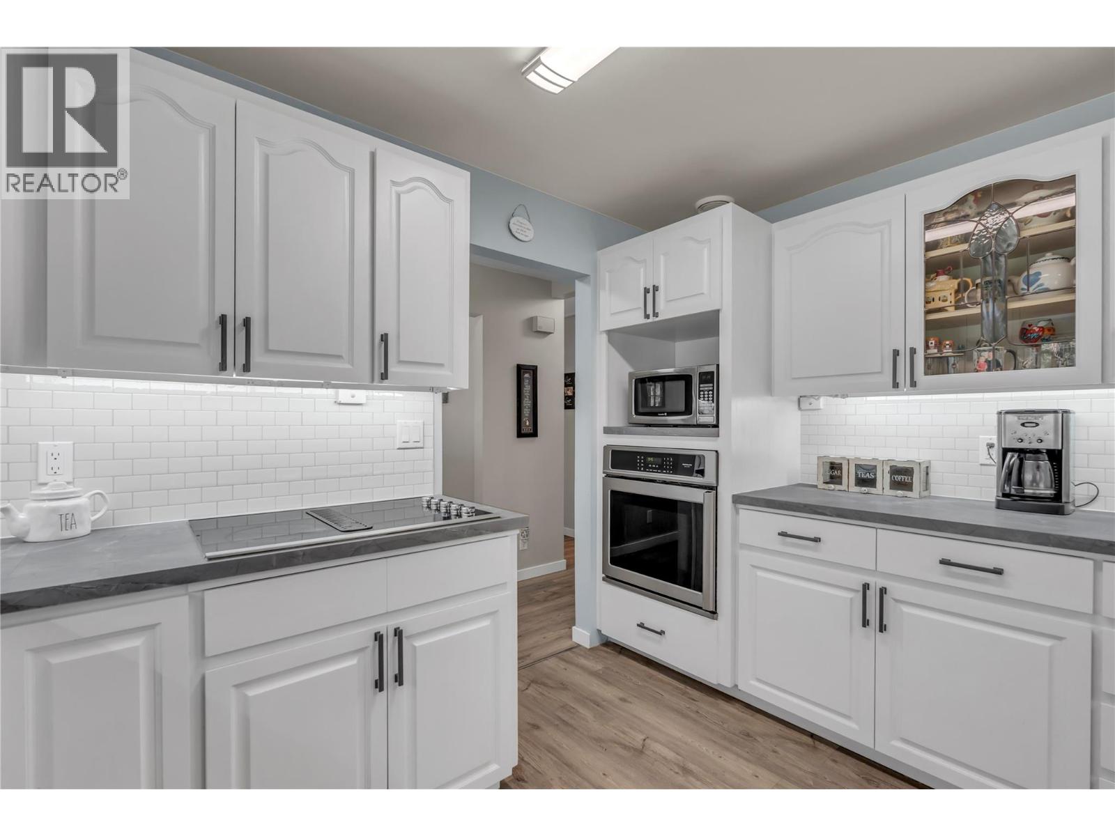 2261 Arcat Road, Princeton