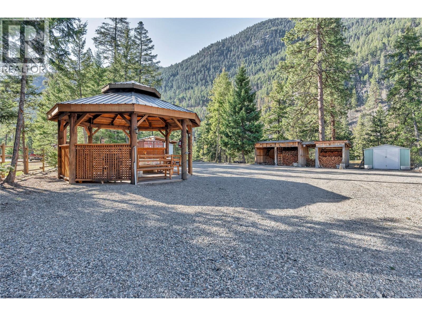 2261 Arcat Road, Princeton