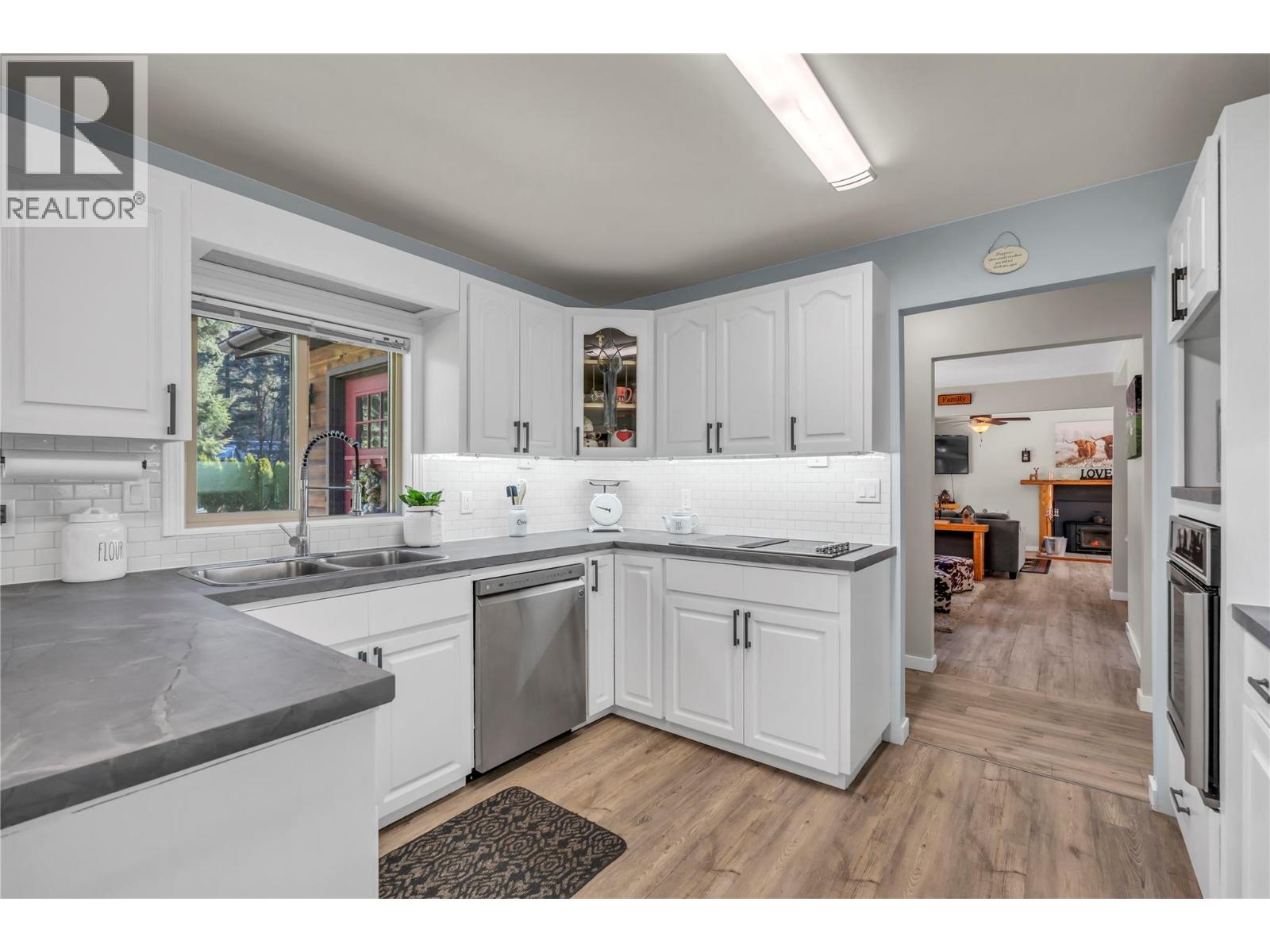 2261 Arcat Road, Princeton