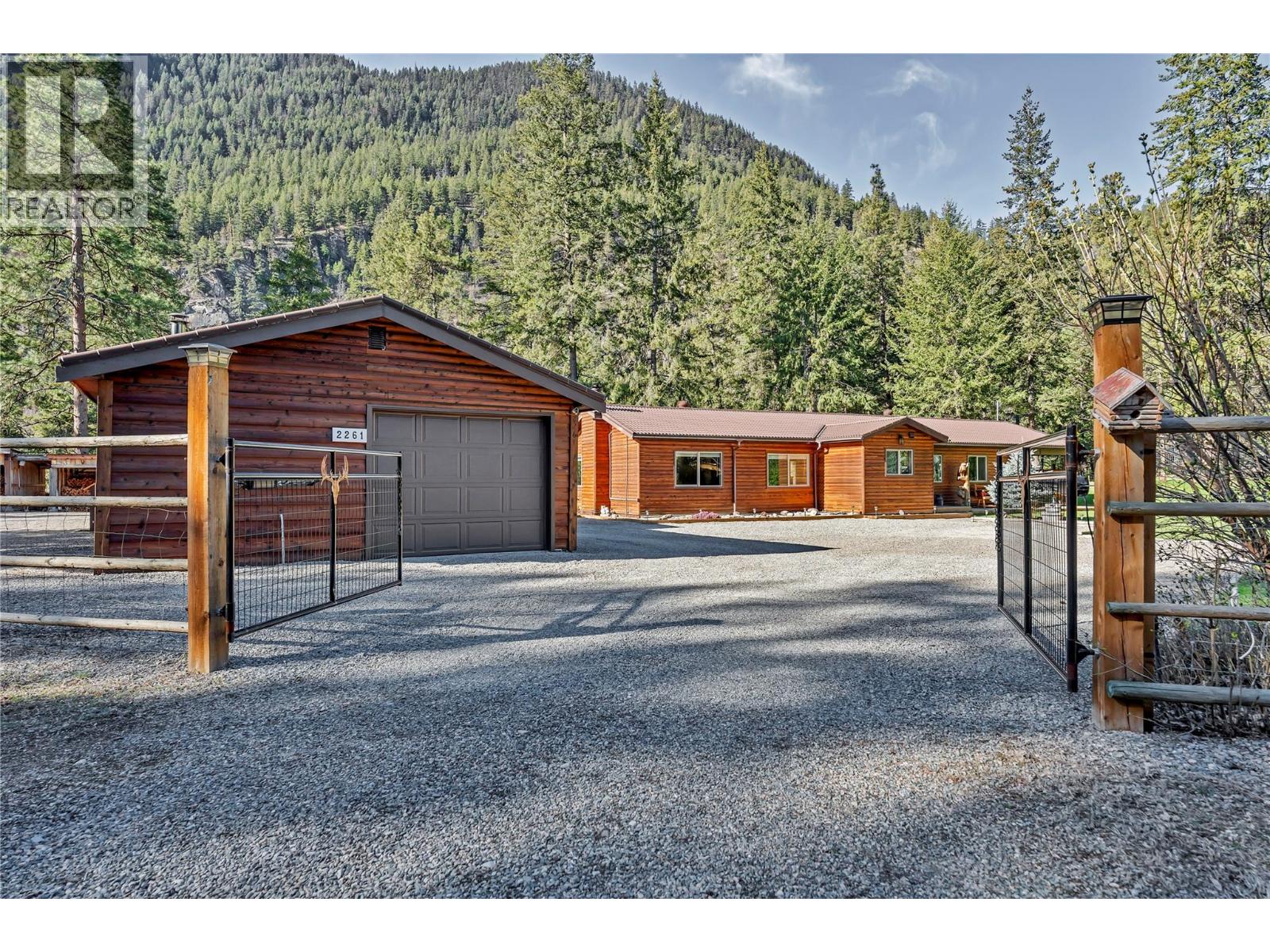 2261 Arcat Road, Princeton
