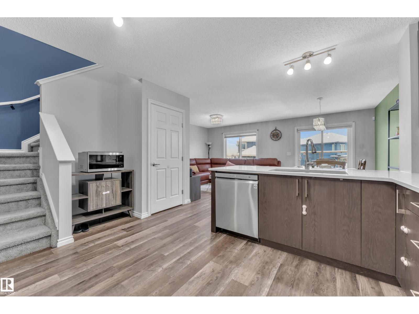 9425 206A ST NW, Edmonton