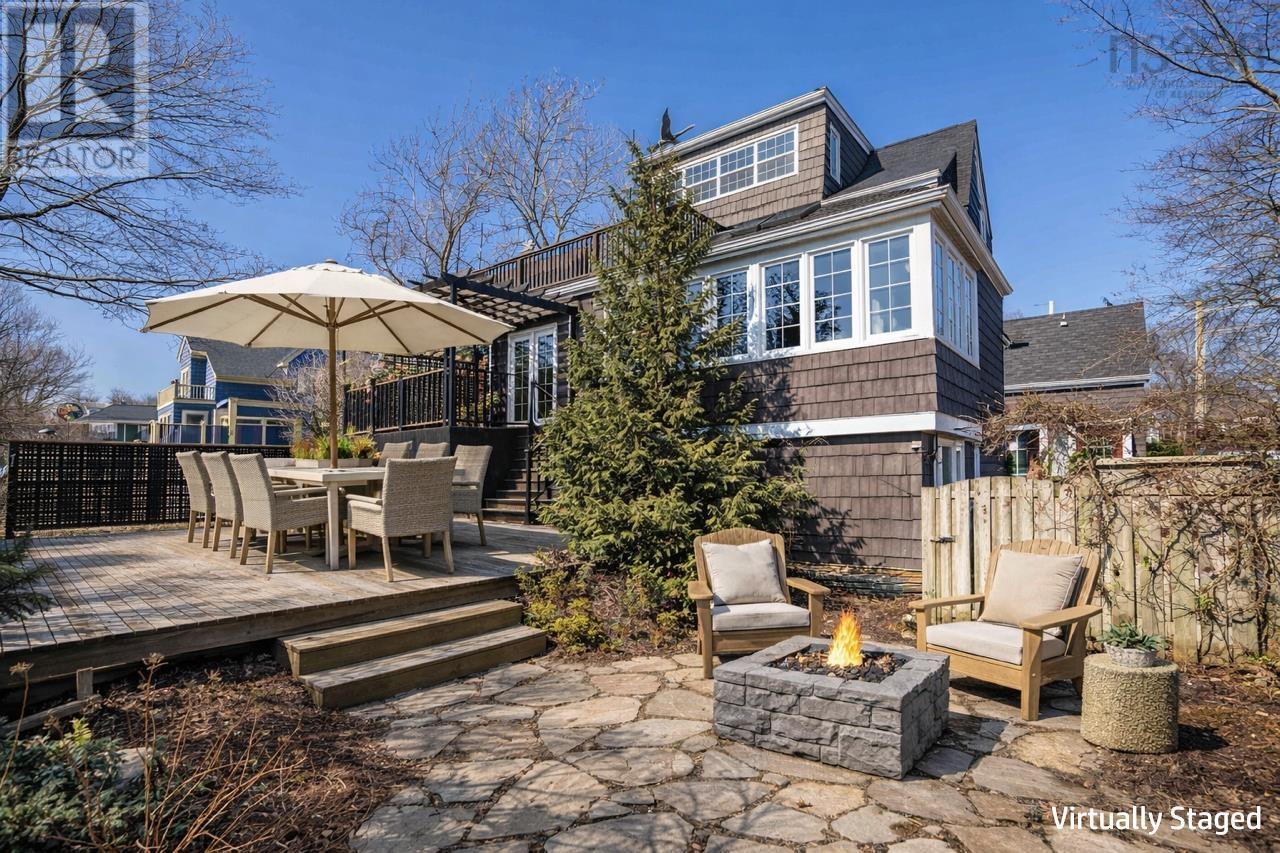 Property 34 of 49 of 1638 Beech Street